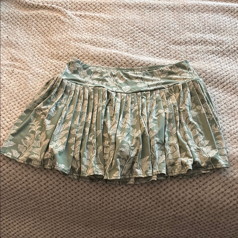 Laura Ashley Green Tan Golf Mini Skirt